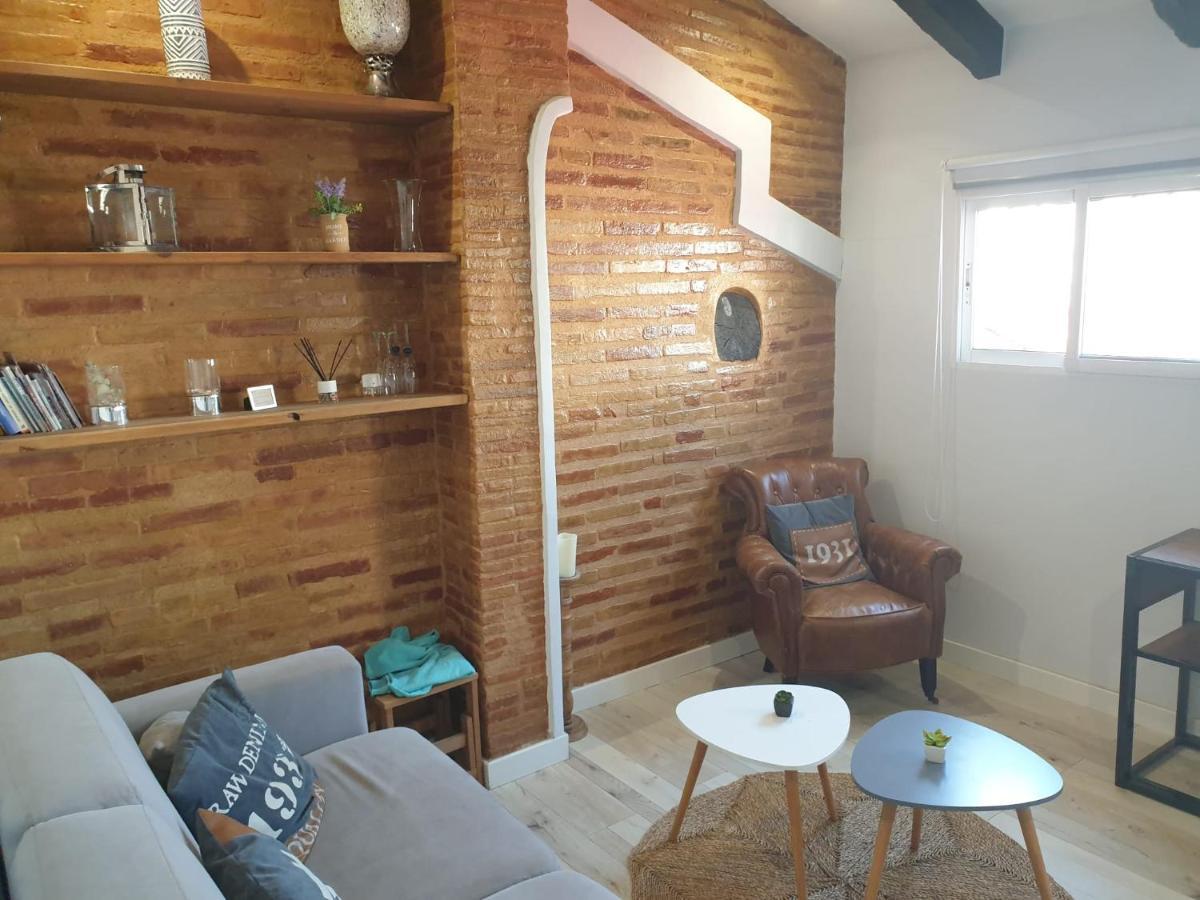 Atico Con Terraza Y Jacuzzi En El Centro Lägenhet Valencia Exteriör bild