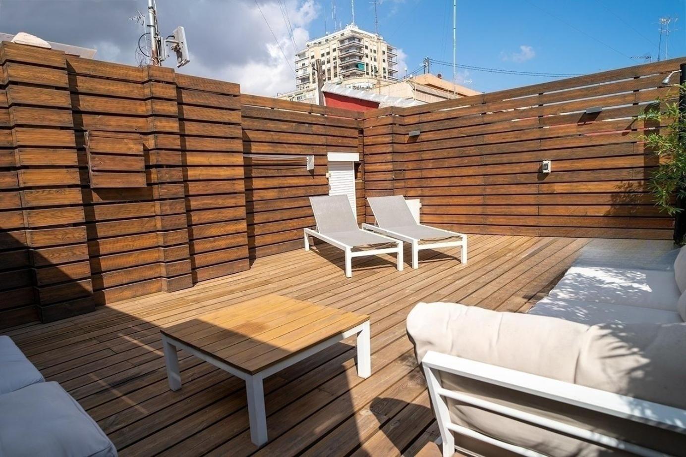Atico Con Terraza Y Jacuzzi En El Centro Lägenhet Valencia Rum bild